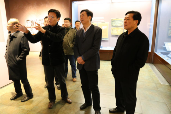 南京市人大常委会主任、党组书记陈绍泽一行参观中华慈善博物馆